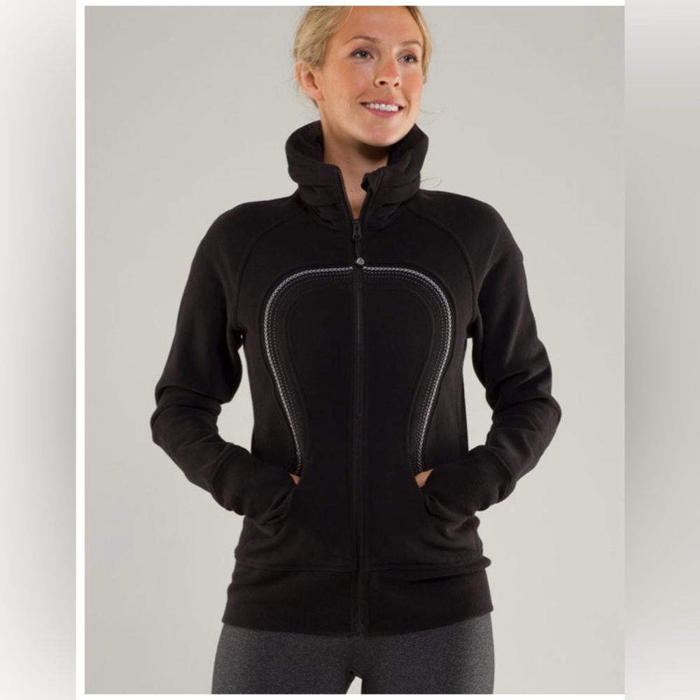 Lululemon Cuddle Up Jacket